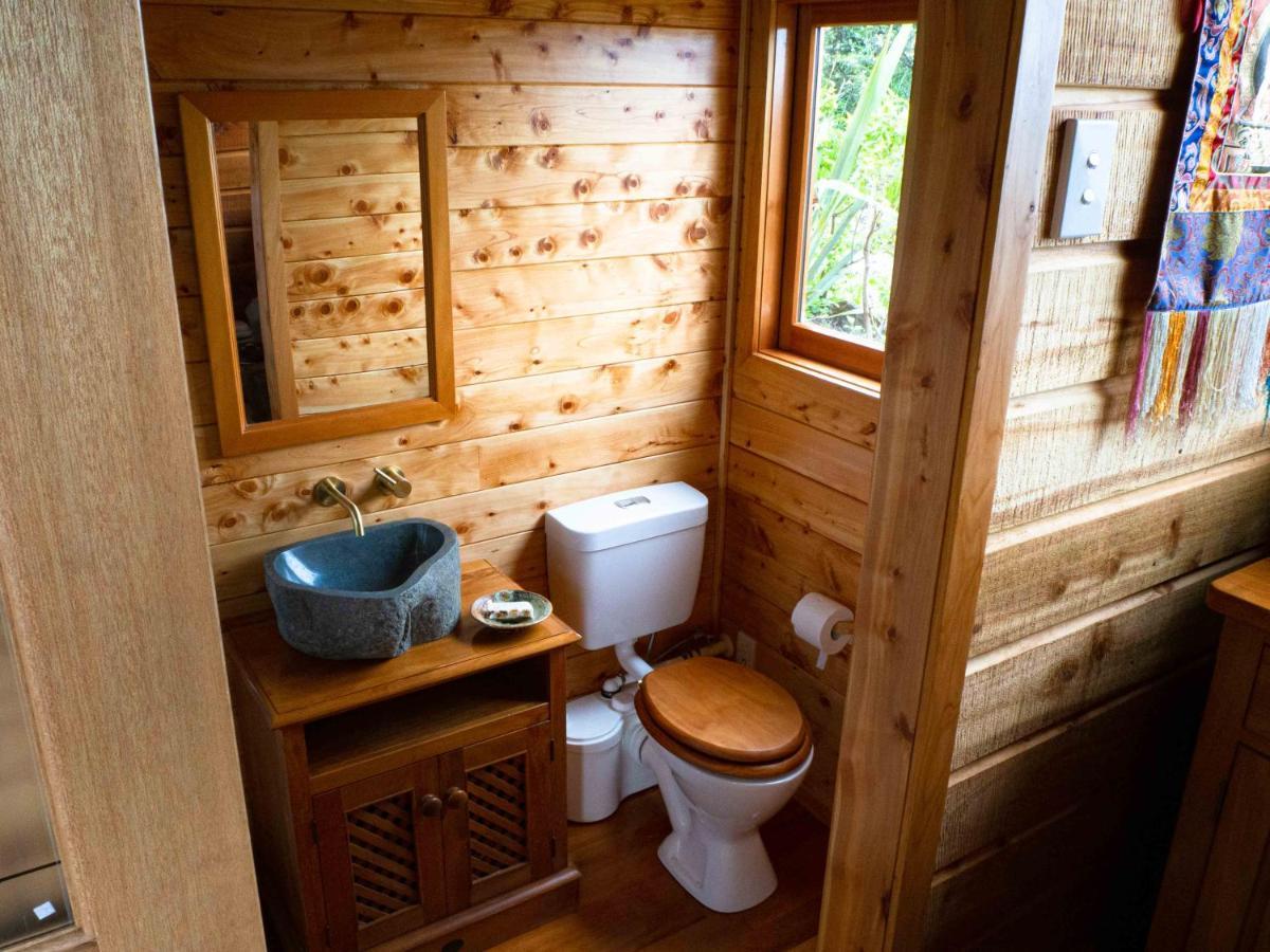 The Hermitage Solo Retreat Cabin Auckland Exterior photo
